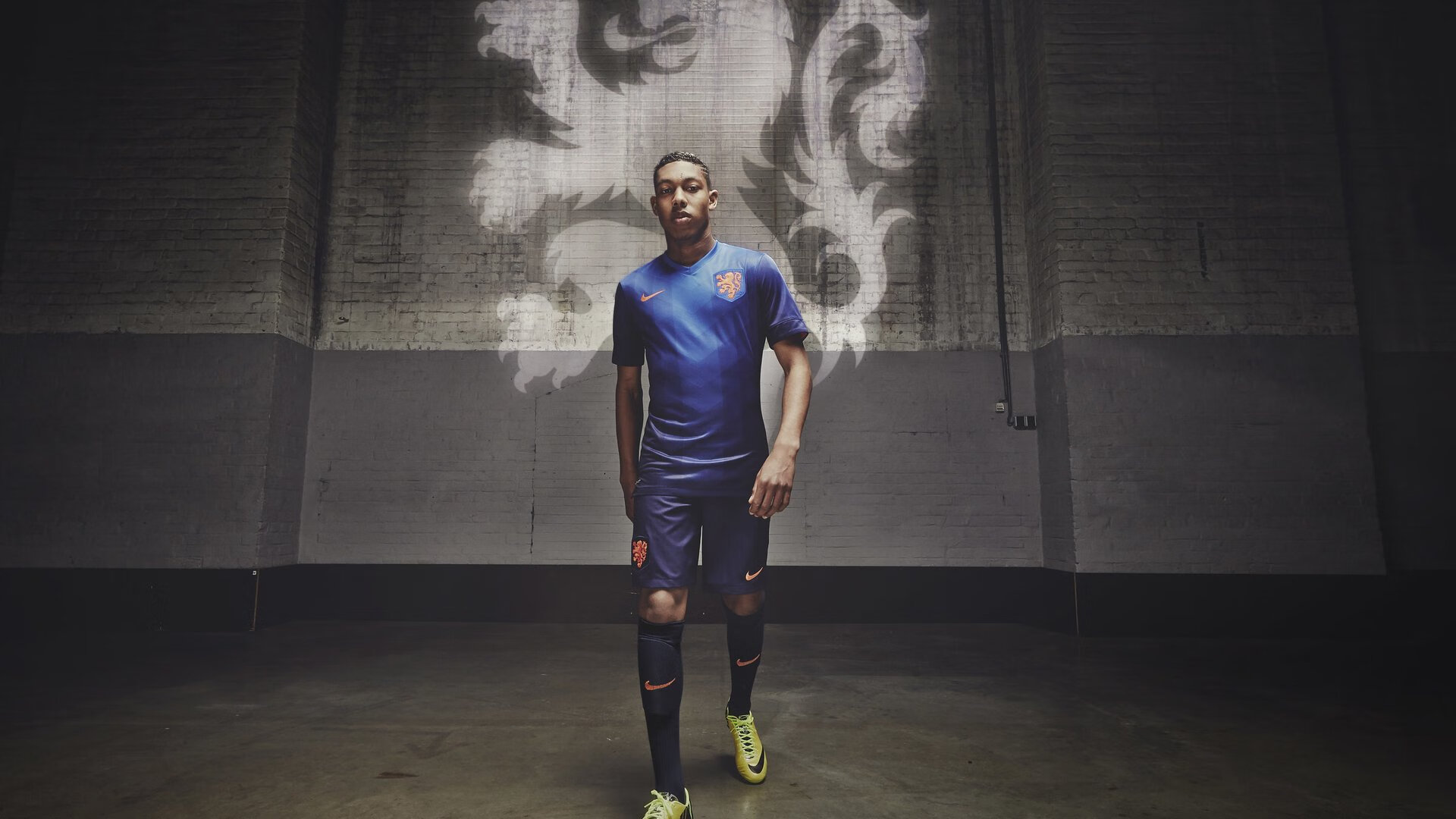 “华金·托比利亚的攻守兼备，成为美洲狮队不可忽视的存在”